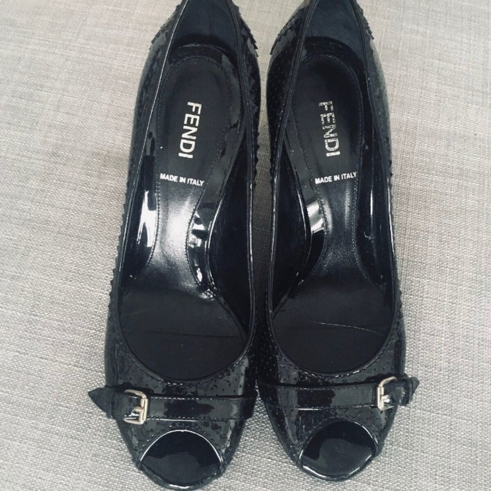 Y2K Fendi Designer Patent Leather Peep Toe Pump Sz 10